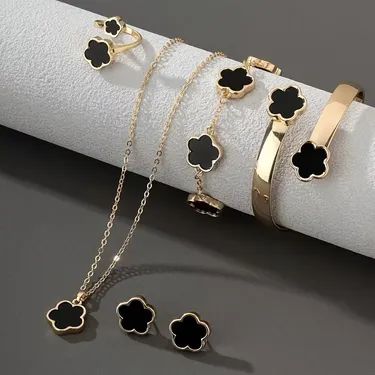 Four Leaf Necklace Black Combo