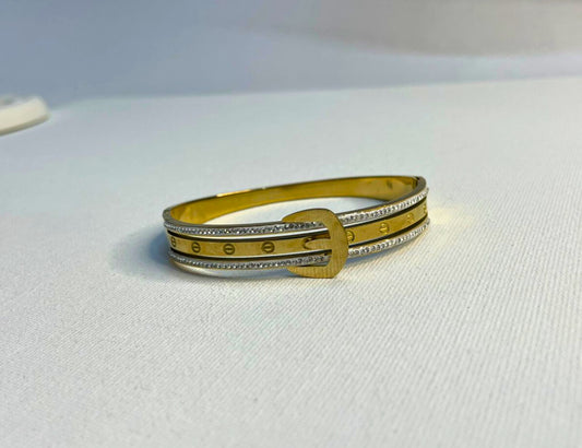 Golden Belt Bracelet with Crystal Accents – Chic & Sophisticated
