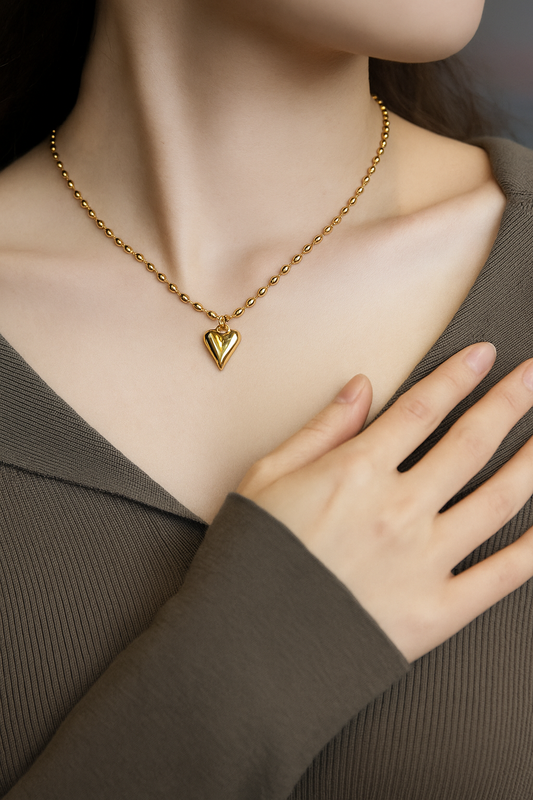 Gold Heart Pendant Beaded Necklace