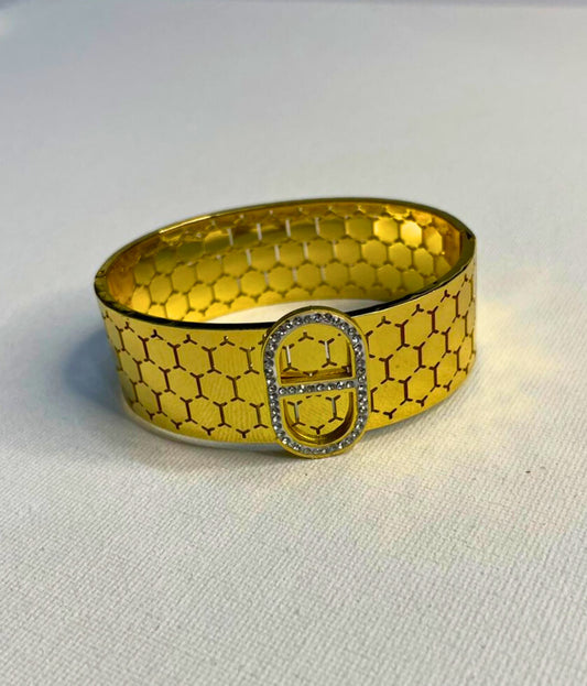 Golden Honeycomb Cuff Bracelet with Dazzling Oval Crystal Buckle