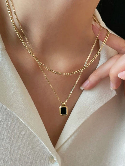 Rectangle Necklace (Black/Gold)